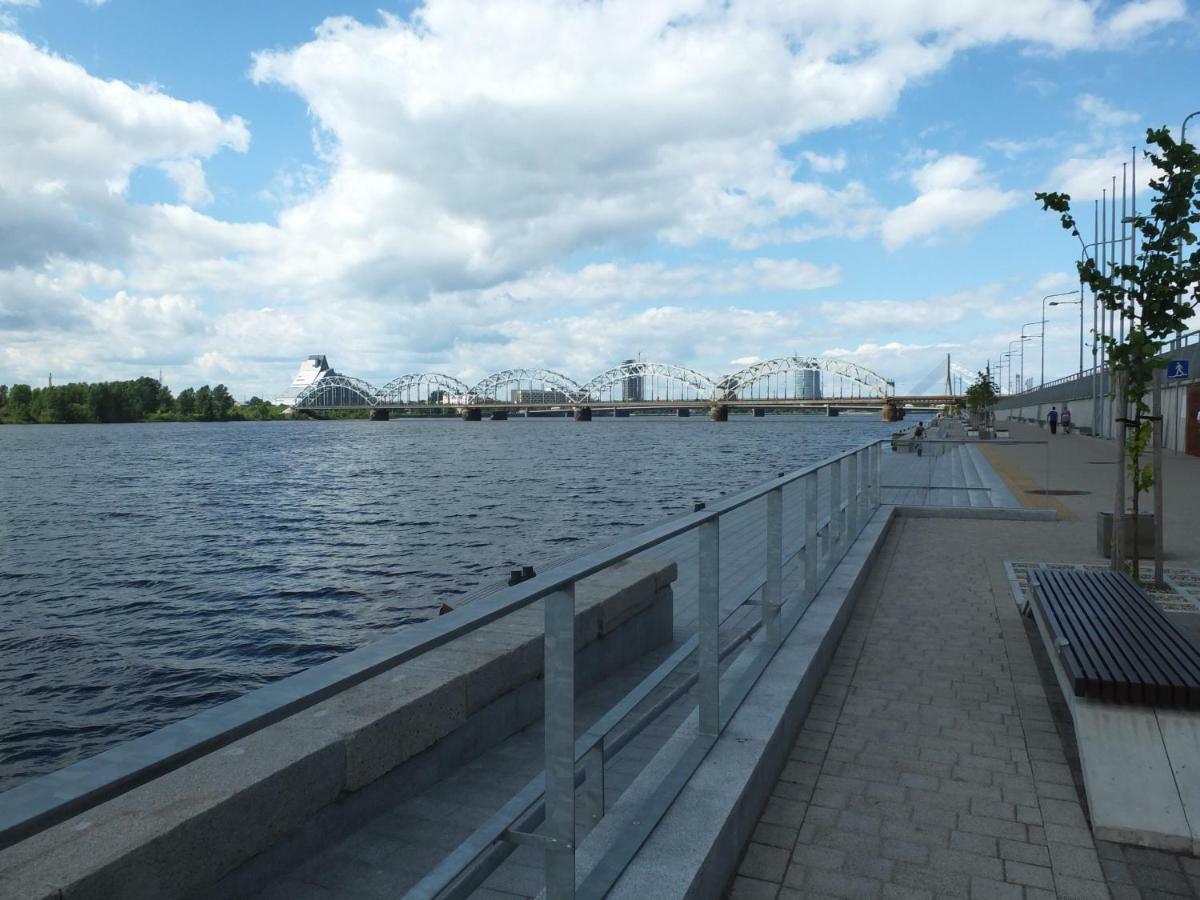 Riverside Promenade Apartment Rīga Exterior foto